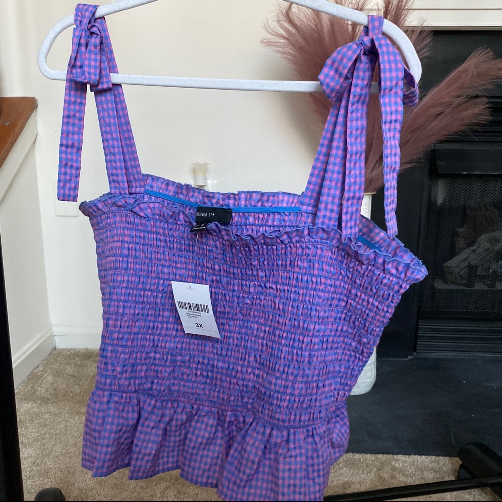 FOREVER 21 Ruffle Stretch Crop Top - Picture 2 of 10